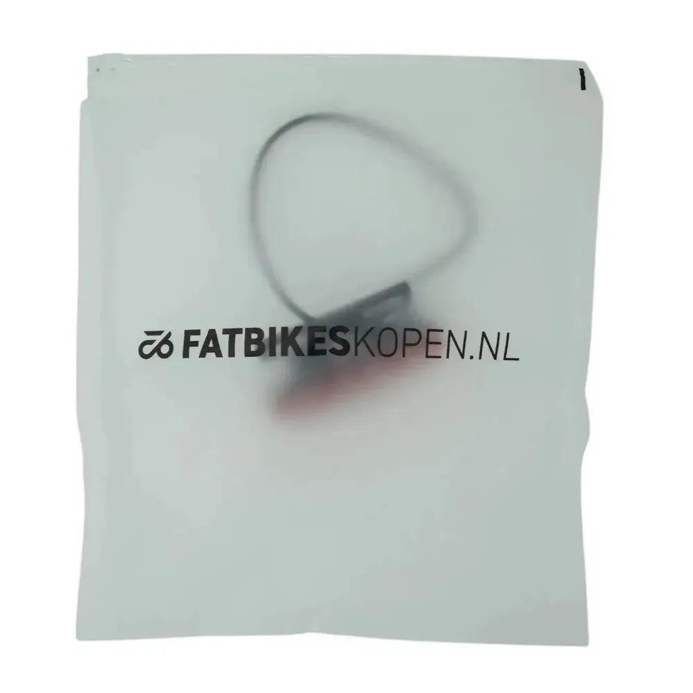 OUXI - Feu arrière